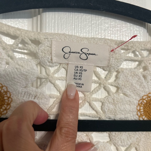 Jessica Simpson Daisy Crochet Lace
Sweater Cropped Cardigan Size XS - Picture 7 of 7